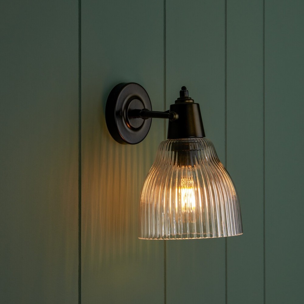 Shaftesbury Ribbed Wall Light - Bronze